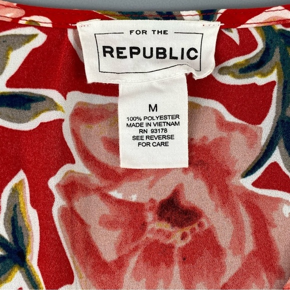 For the Republic Red Floral Bell Sleeve Wrap Surplice Top Sz M - Picture 4 of 11